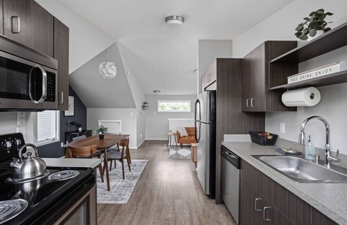 Near Eastside Apartment | Downtown Indy Carriage House | Walk to Hot Spots