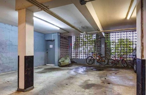 East Queen Anne Condo | Downtown Lake Union View Condo w/ Free Garage Parking