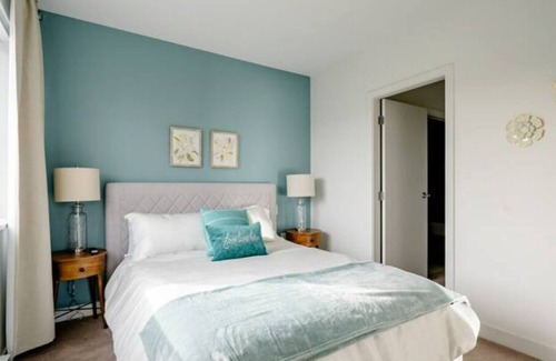 Inner Harbour Condo | Downtown living