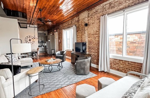 Tuscaloosa Apartment | Downtown Lofts 1 Bedroom Penthouse