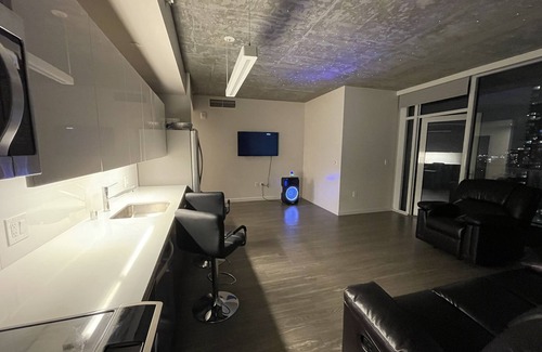 Paramount Condo | Downtown luxury high rises