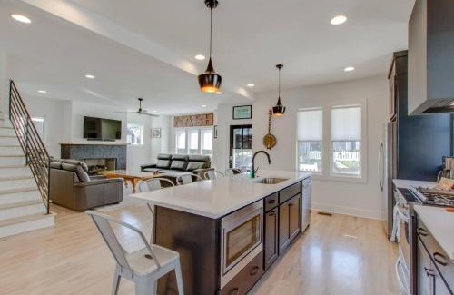 Hope Gardens House | Downtown Luxury Home Great for Big Groups