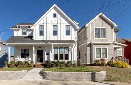 Hope Gardens House | Downtown Luxury Home Great for Big Groups