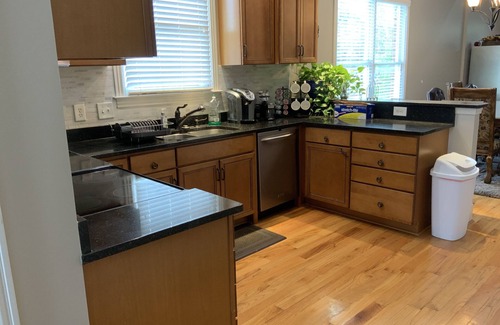 Hope Gardens House | Downtown Luxury Home — 3-mins to Broadway
