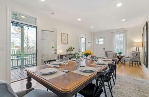 Hope Gardens House | Downtown Luxury House - Beautiful Outdoor Spaces