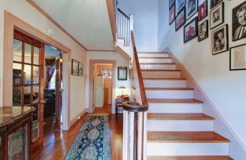 Lynchburg House | Downtown Lynchburg Getaway with Parking Convenience and Minutes to Downtown