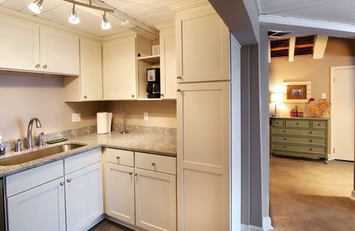 South Main Historic District Condo | Downtown Memphis Condo, Walk To Everything, Sleeps 7