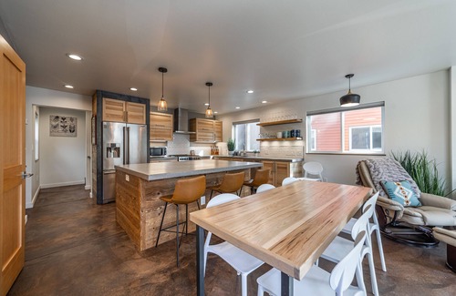 Heart of Missoula House | Downtown Missoula Low Key Luxury House
