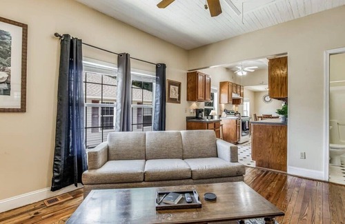South Pensacola House | Downtown! Modern Interior! Sweet on Strong - A