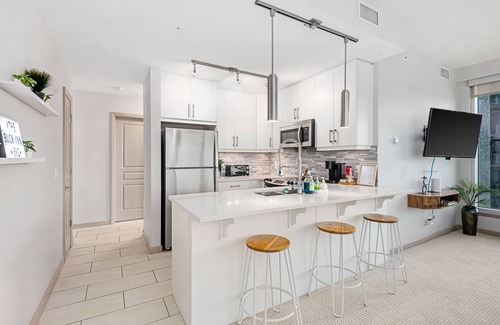 Victoria Park Condo | Downtown Mountain View 2 BD/2 BA Condo