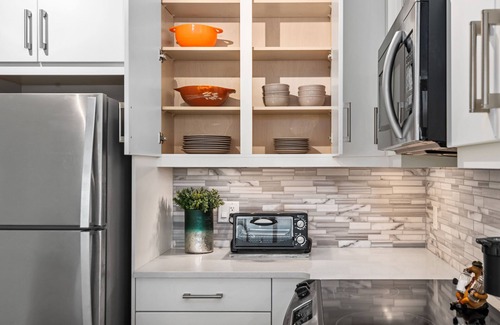 Victoria Park Condo | Downtown Mountain View 2 BD/2 BA Condo