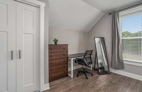 Nelson Apartment | Downtown Muskegon Apt 2