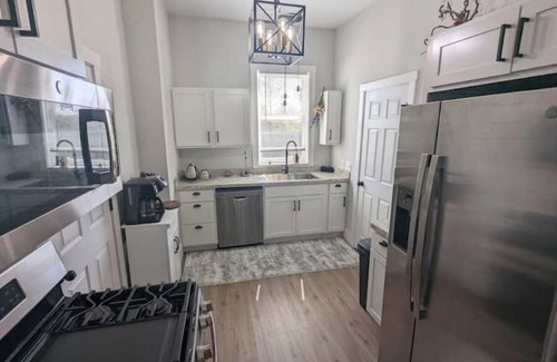 Nelson House | Downtown Muskegon Hideaway