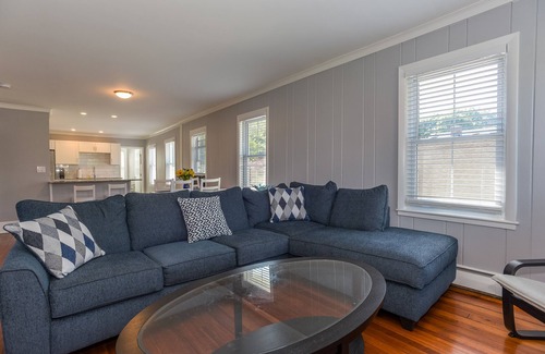 Mystic - New London Apartment | Downtown Mystic Comfortable Renovated Apartment