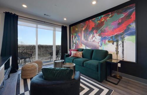 Rolling Mill Hill House | Downtown Nash 1mi to Broadway 4 beds Sleeps 6