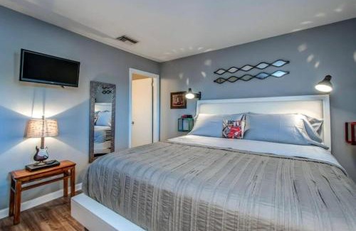 North Capitol Apartment | Downtown Nashville Riverfront Unit 820