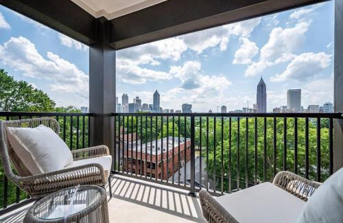 Old Fourth Ward House | Downtown New-Built Roof-top balcony City View 525Pkwy