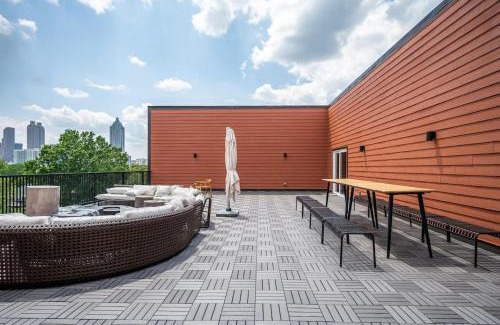 Old Fourth Ward House | Downtown New Built Roof top balcony City View 525Pkwy