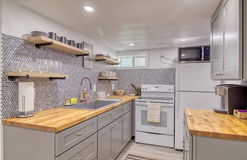 Twin Falls Apartment | Downtown Oasis! 2 bedroom w/office