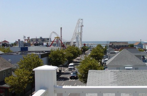 Ocean City Condo | DOWNTOWN OCEAN CITY MD GREAT VIEWS OF OCEAN AND BALTIMORE AVE