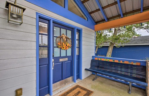 Biloxi House | Downtown Ocean Springs Duplex with AandC 1 Mi to Beach