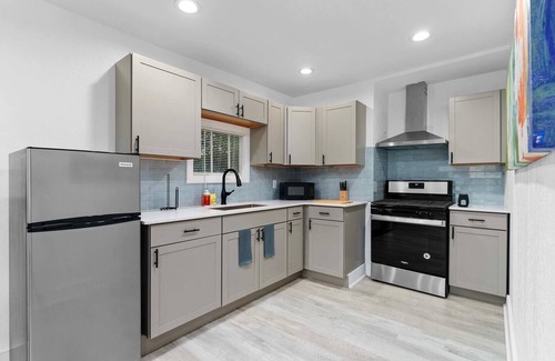 Lake Eola Heights House | Downtown Orlando 1BR Peaceful + Convenient