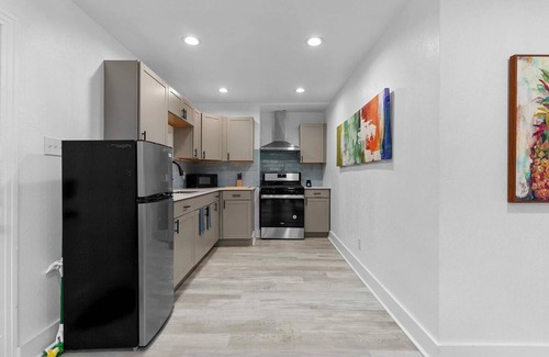 Lake Eola Heights House | Downtown Orlando 1BR Peaceful + Convenient