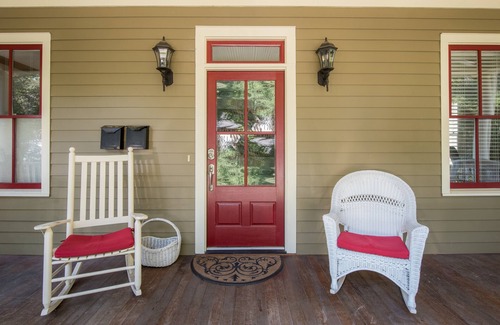 Downtown House | Downtown Raleigh Historic Neighborhood, 5 en-suite Bed & Bath