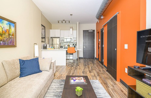 Southwest Raleigh Apartment | Downtown Raleigh Luxury Apartment!