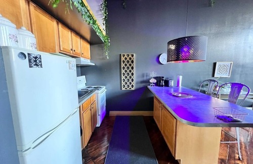 Detroit Apartment | Downtown: River Views & Vintage Vibes
