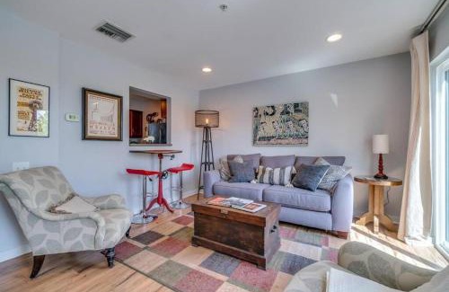North Capitol Apartment | Downtown Riverfront Condo unit 780