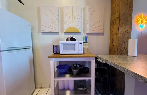 Detroit Apartment | Downtown: River’s Edge Industrial Loft