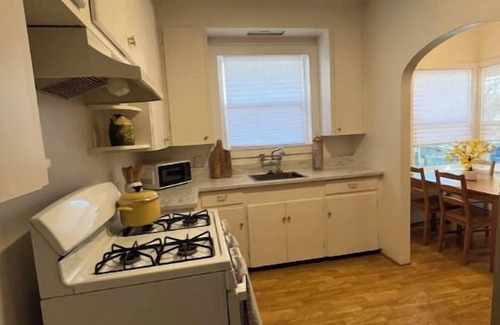 Downtown Riverside Apartment | Downtown Riverside Cozy Gemnn