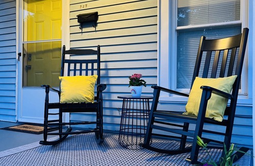 Lexington House | DOWNTOWN, Rupp Arena just 5 min away. 2 bedr/1 Bath cozy home.