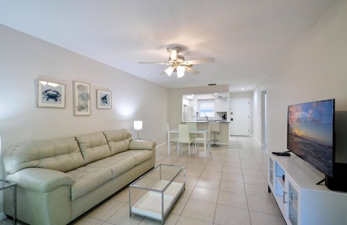 Laurel Park Condo | DOWNTOWN SARASOTA - Historic Laurel Park