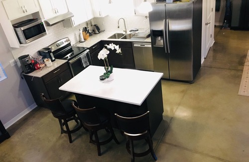 Kennedy King House | Downtown Spacious Modern New House Large Deck Next to Monon Close to Mass Ave
