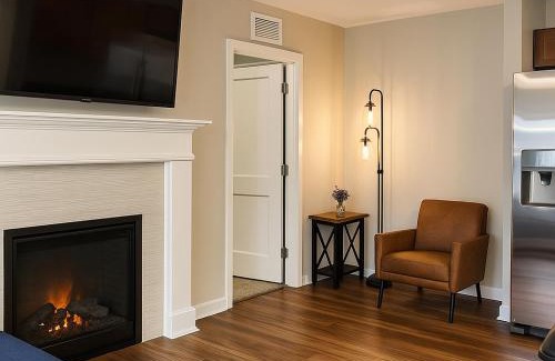 Downtown Cleveland Apartment | Downtown Sq Stadium, Casino, Rock Hall, Clinic