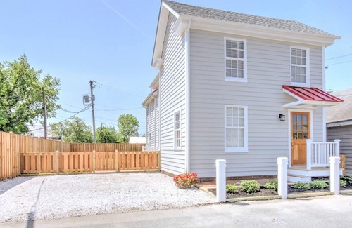 St. Michaels House | Downtown St. Michaels | Walk to Shops, Restaurants and Nightlife
