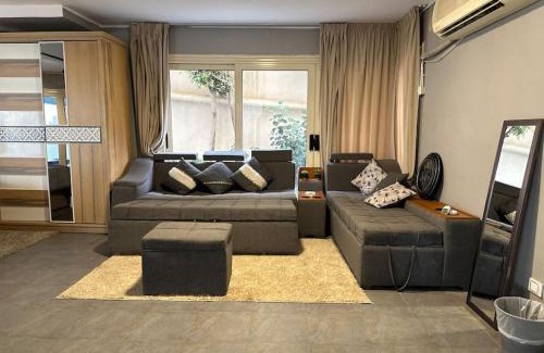 The 5th Settlement Apartment | DownTown Studio