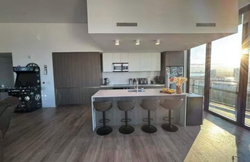 Channel District Apartment | Downtown Tampa Penthouse: Views, Luxury & Fun!