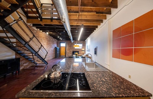 Curtis Park Apartment | Downtown Townhouse/Loft in RiNo/Curtis Park