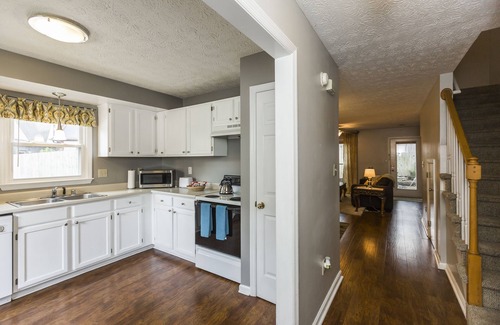 Woodward Heights House | Downtown Townhouse Near Rupp Arena