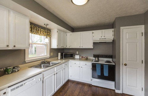 Woodward Heights House | Downtown Townhouse Near Rupp Arena