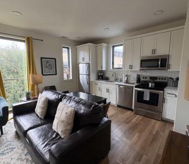 Traverse City House | Downtown Traverse City Capri Condo 316