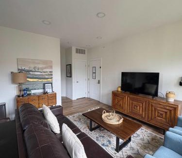Traverse City House | Downtown Traverse City Capri Condo 316