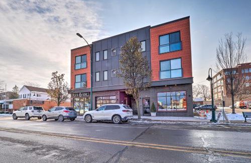 Traverse City Apartment | Downtown Traverse City Condo Less Than half Mi to Beach!