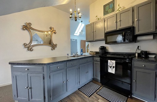 Woodward Heights Apartment | Downtown Two Bedroom Apartment in Downtown Lexington near Rupp Arena