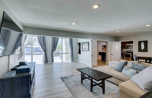 Rancho Oakey House | Downtown Vegas Oasis!