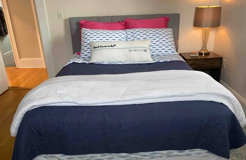 Beverly Condo | Downtown, Water Views, Full Kitchen, Steps 2 Beach, Spacious, Minutes to Salem