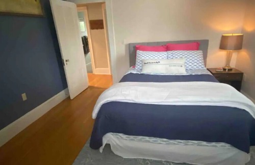 Beverly Condo | Downtown, Water Views, Full Kitchen, Steps 2 Beach, Spacious, Minutes to Salem